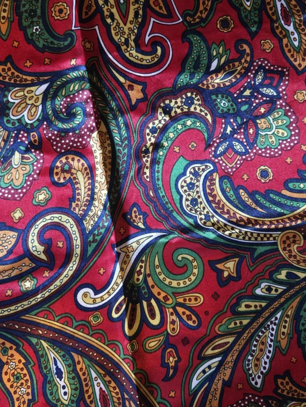 Rodeo Drive Red Paisley with Gold Wild Rag NWT
